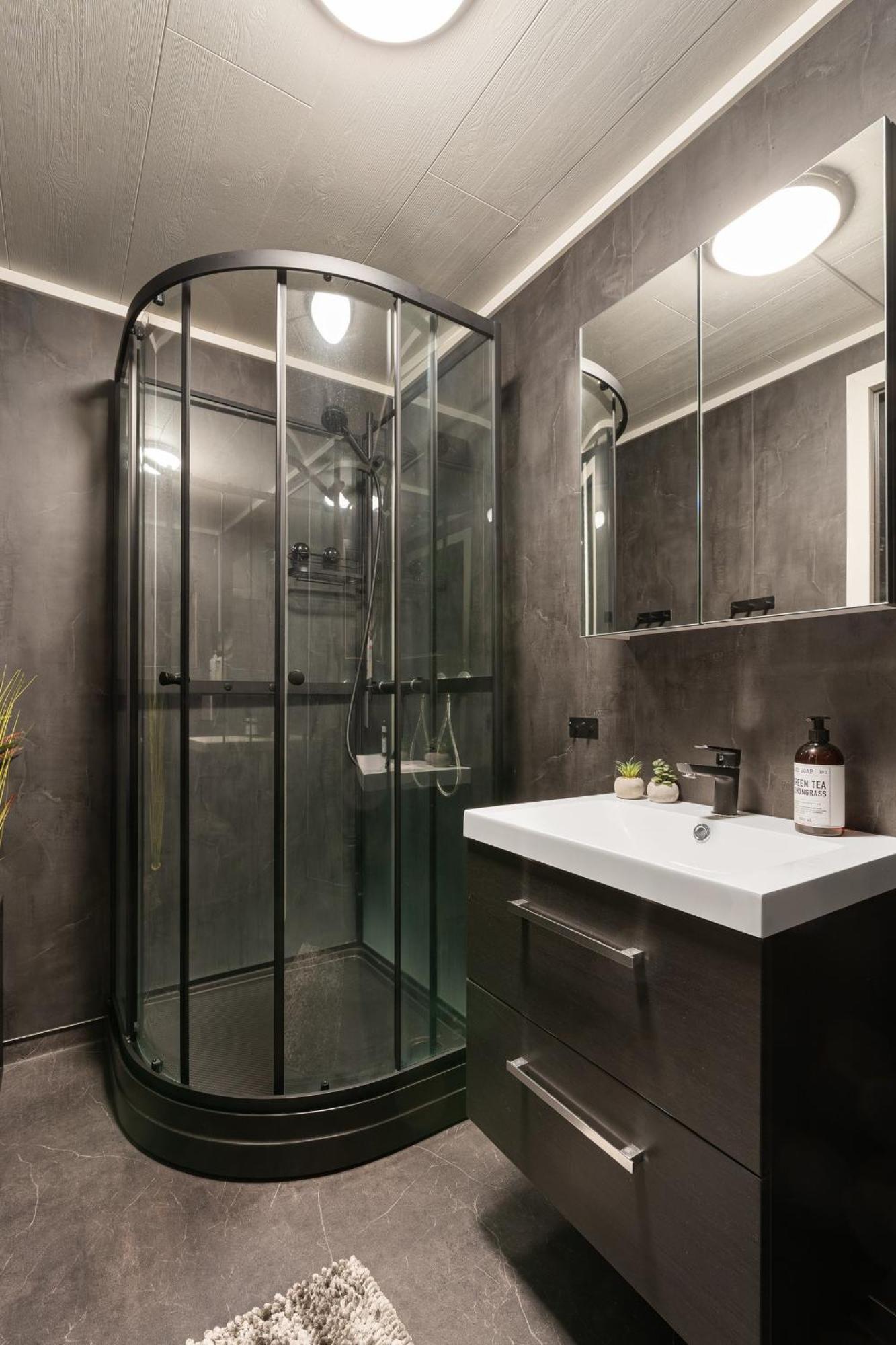 Central And Newly Renovated Apartment For Rent 特罗姆瑟 外观 照片